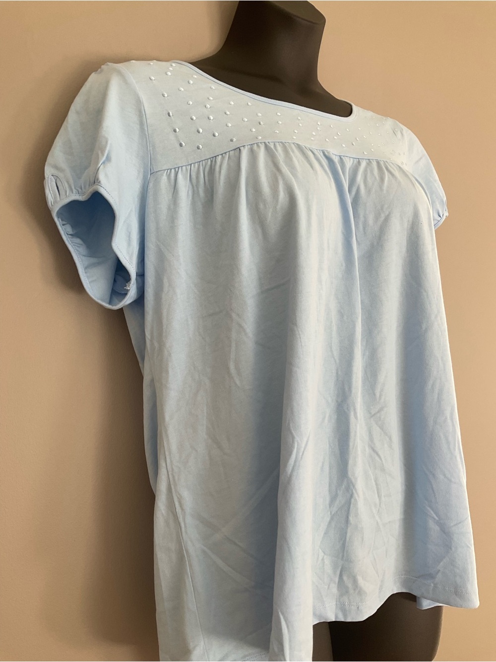 Kim Roger’s NWT Light Blue Short Sleeve Studded Top - Picture 2 of 9